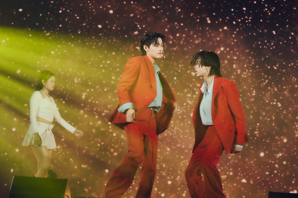 Copper_phrt16's tweet image. เขินอะเอาดี ดีมั้ยทุกคน โชว์ผมกับน้องฟีฟ่า

DMD FINAL STAGE
#DMDFriendshipSS3finalEP
#copperfifa