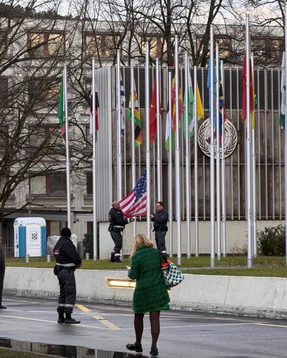 drklausner's tweet image. Sad day in global health as WHO removes U.S. flag.  Shameful @HHS_Jim