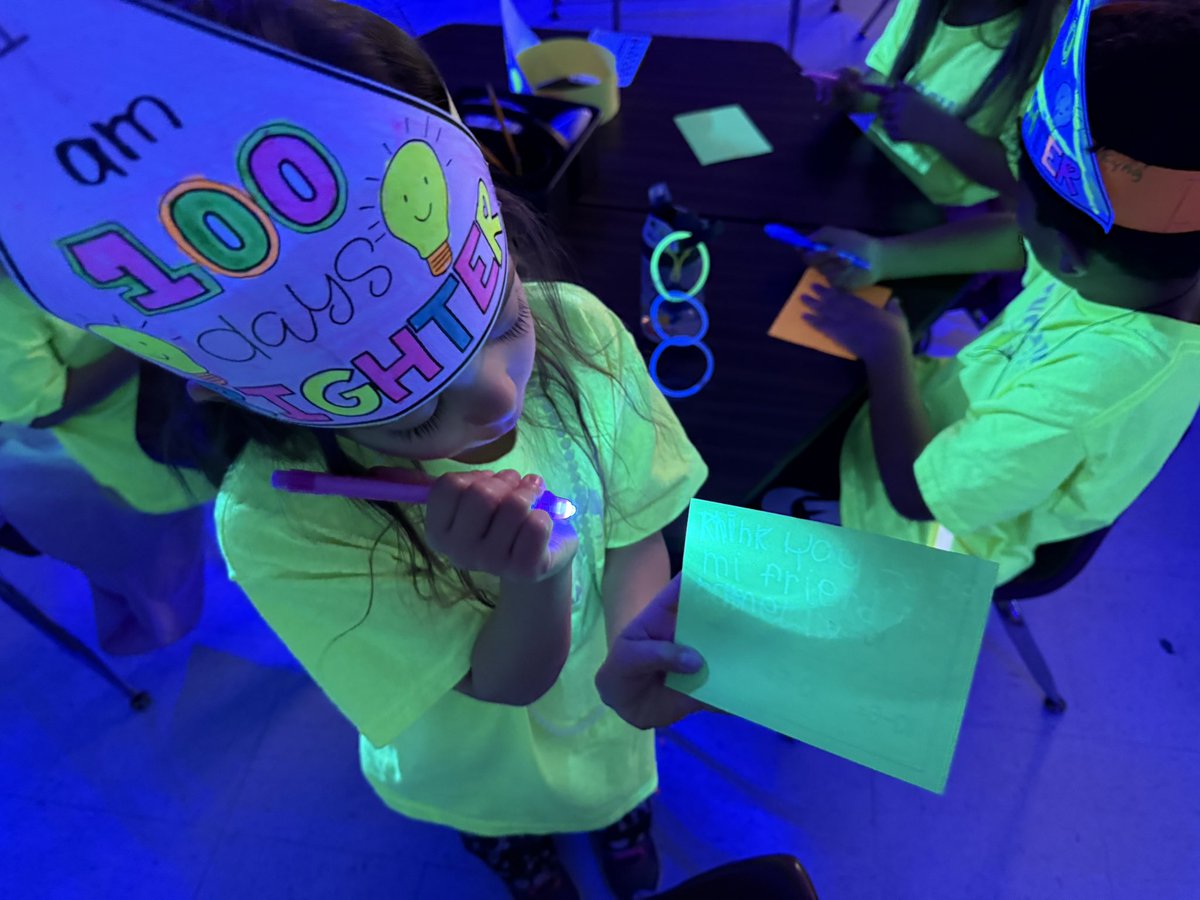 Friendship Elem. tweet media