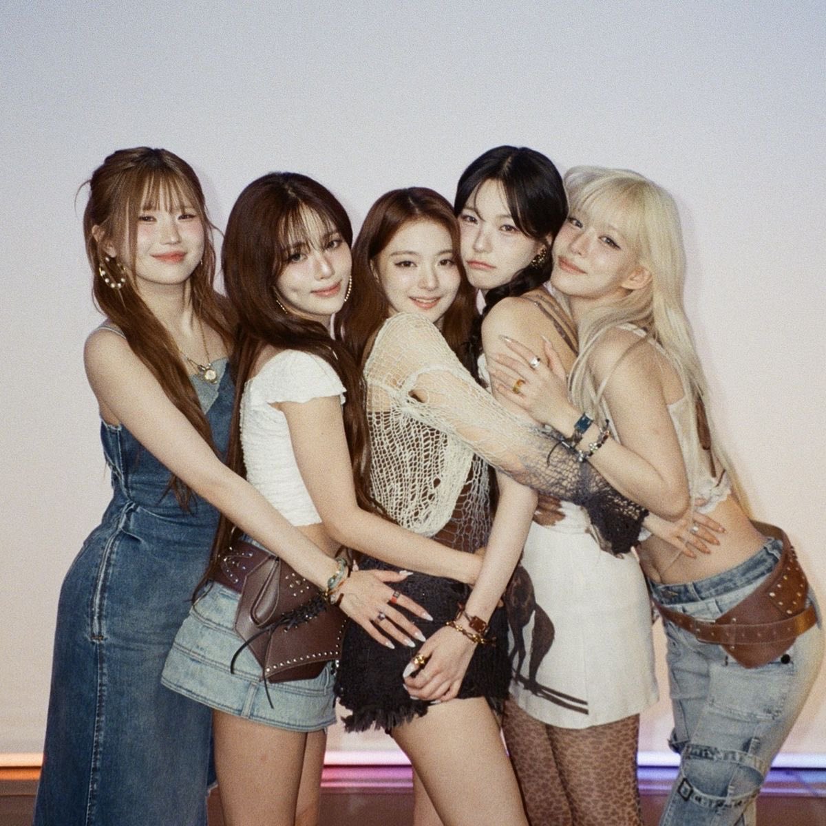 #프로미스나인_8주년_축하해

#Happy_fromis_day

8주년 축하해