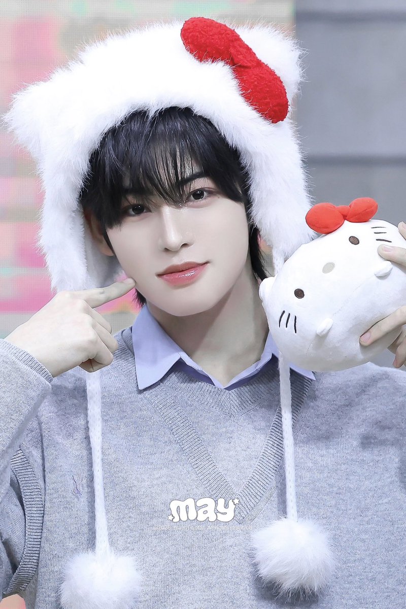 mayminjefan's tweet photo. 260121 👉🏻😼

#민제 #Minje #KickFlip #킥플립 https://t.co/v8uvPf9dM4