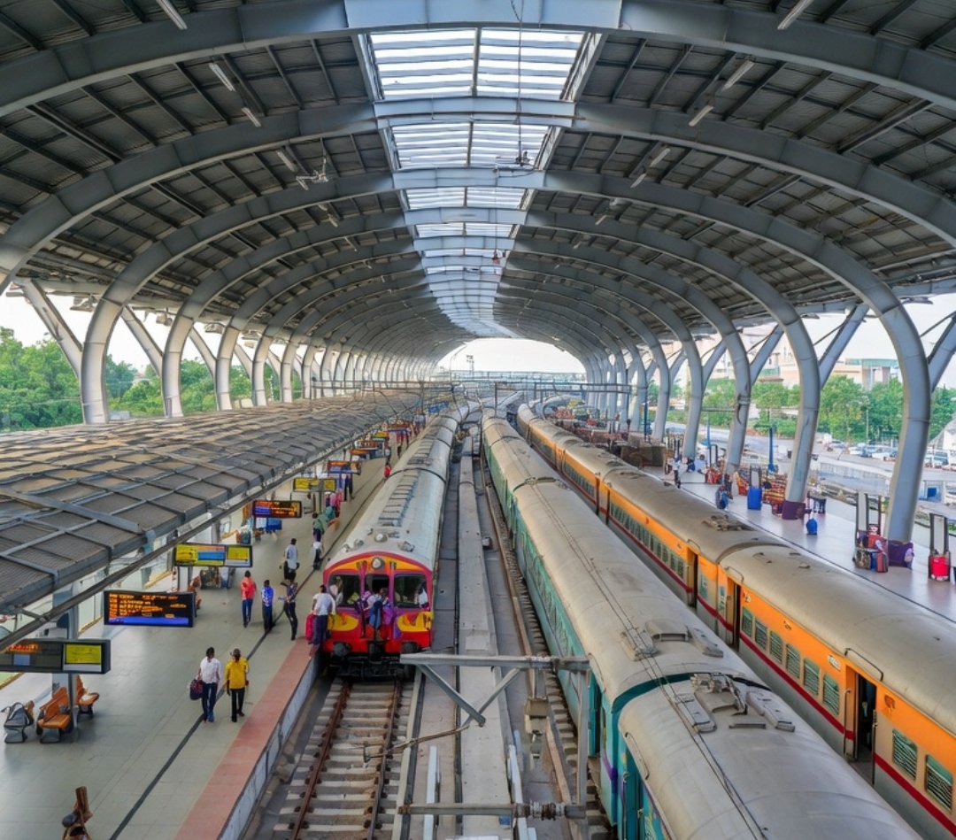 ViewsRail's tweet photo. 🔴Purnea and Jogbani need Strong Rail Connectivity and infra

♦️Adding new platform at both station.
♦️Doubling of Jogbani- Purnea- Katihar Railline
♦️Daily Run of Jogbani- Kolkata, Jogbani-Erode
♦️New Amrit Bharat b/w Purnea- Delhi via Araria,Sitamarhi; Jogbani- Surat viaKatihar https://t.co/EvCdTaJTY2