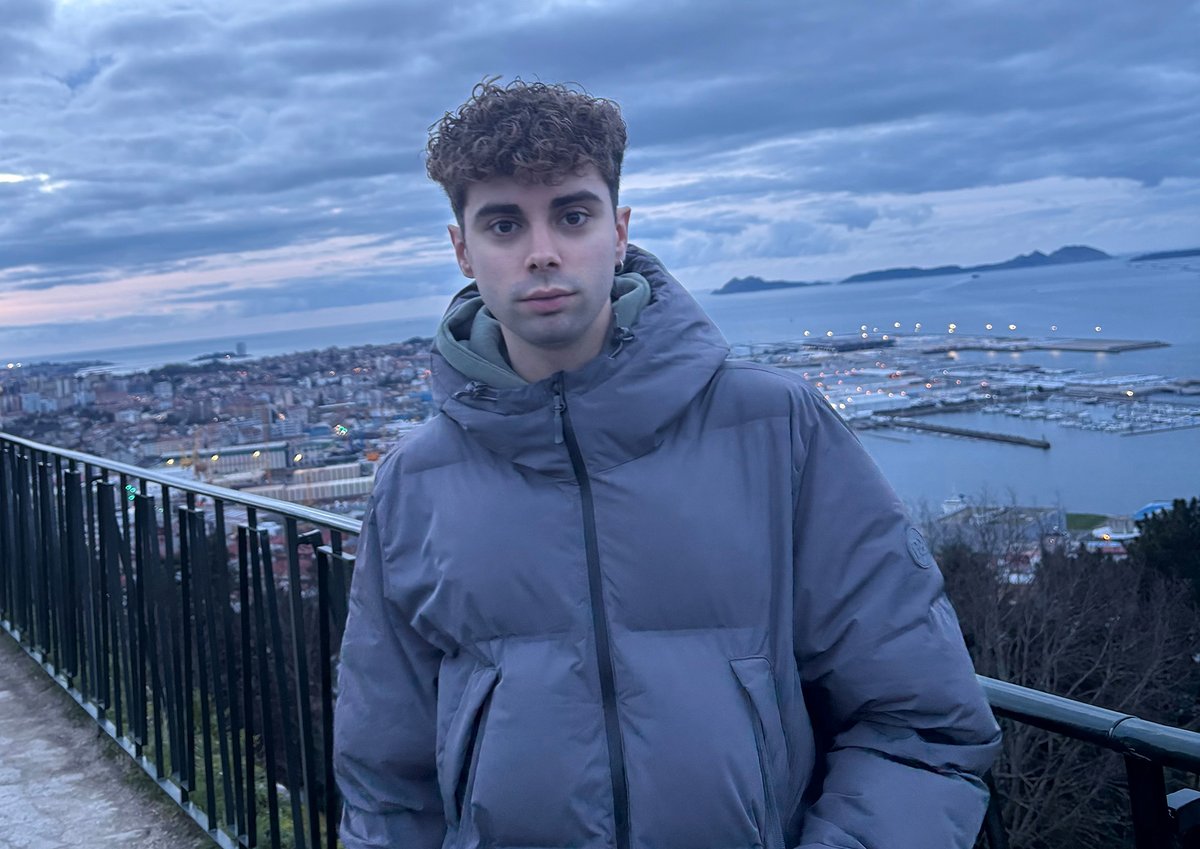 DUVIrrss's tweet image. Xa está todo listo para a entrega o vindeiro mércores dos Premios Egeria 2025, galardóns cos que a @uvigo premia cada ano os traballos das alumnas e alumnos máis comprometidos coa igualdade. Parabéns ás persoas premiadas!

➡️acortar.link/WTm38M

#duvi #uvigo #igualdade