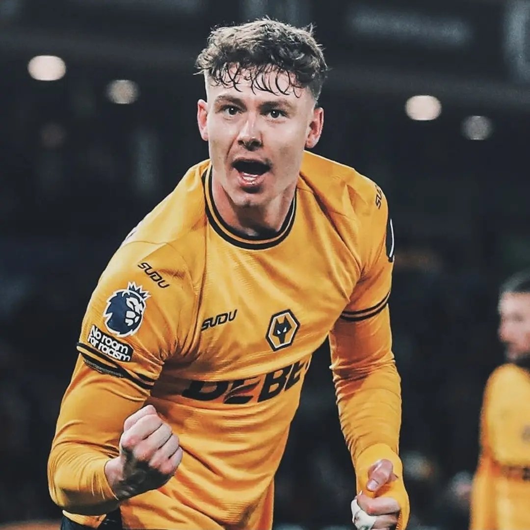 UsykBastardNEW's tweet image. JORGEN STRAND LARSEN 🇳🇴 
Player Analysis🧵  

Club: Wolves
Age: 25
Position: CF
Foot: Right
Output: 20G/7A since moving to Wolves
Similar Profile: Benjamin Sesko

KEY ATTRIBUTES 
+ Box movement
+ Poaching instincts
+ Link-up 
+ Off-the-ball movement
+ Aerial play
+ Output
+
