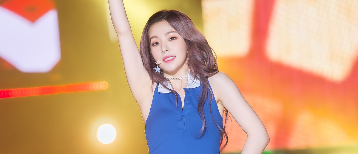TSN_PHOTO's tweet image. 그녀는 ‘전설의 레전드 러시안 룰렛 아이린’
탭 해서 보세요
#레드벨벳 #RedVelvet #아이린 #IRENE 
topstarnews.net/news/articleVi… &amp;lt;- Original Photo