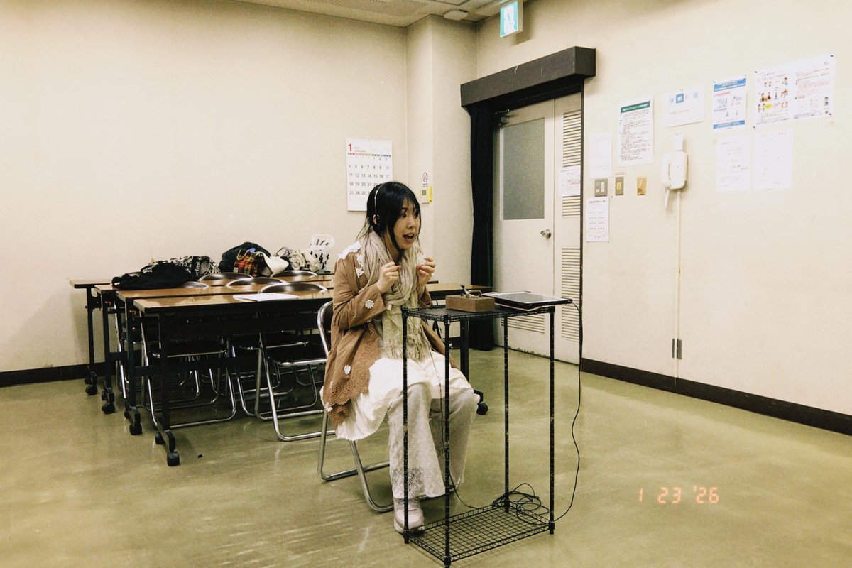 Ms_mar_mot's tweet photo. 稽古です！！！！#30GP
配役逆転版は衣装もチェンジでお送りします🔄

第一ラウンドのスタンダード版を観てくださった方も、今回初めて観てくださる方も、楽しんで頂けるよう！

準決勝のご予約は本日までです📢
⚠️事前決済のみとなります⚠️

https://t.co/LCyP2B2ljT https://t.co/mUSqhh2VBi