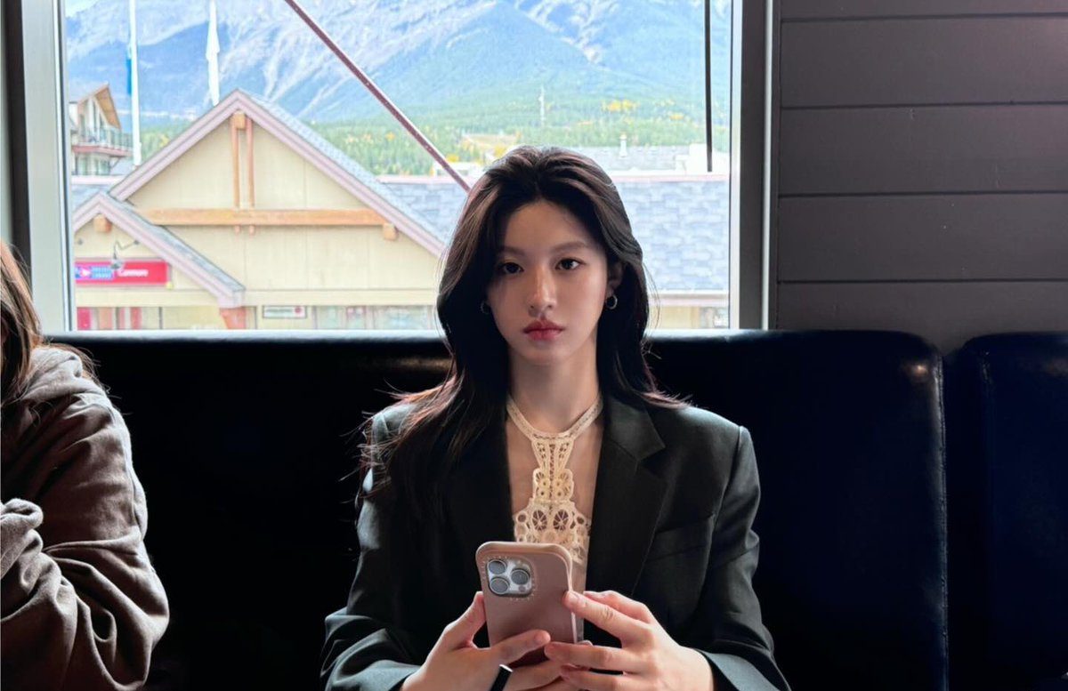 cookie960422's tweet image. 고윤정 얼굴 진짜 제발