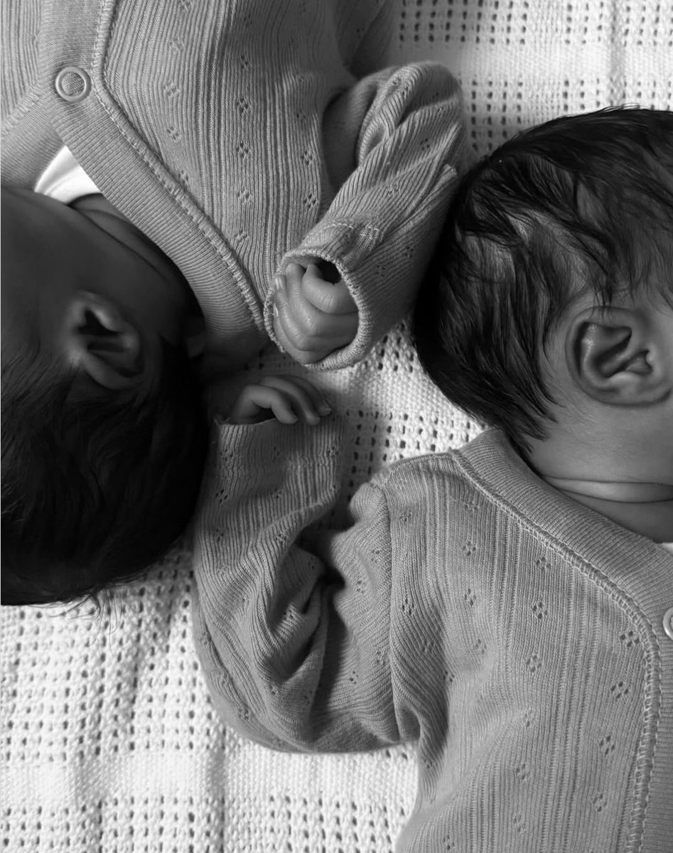 January 12th has now become a special day for us. our babies came into the world, and my happiness is indescribable. i love them and I will love my family forever. 🤍