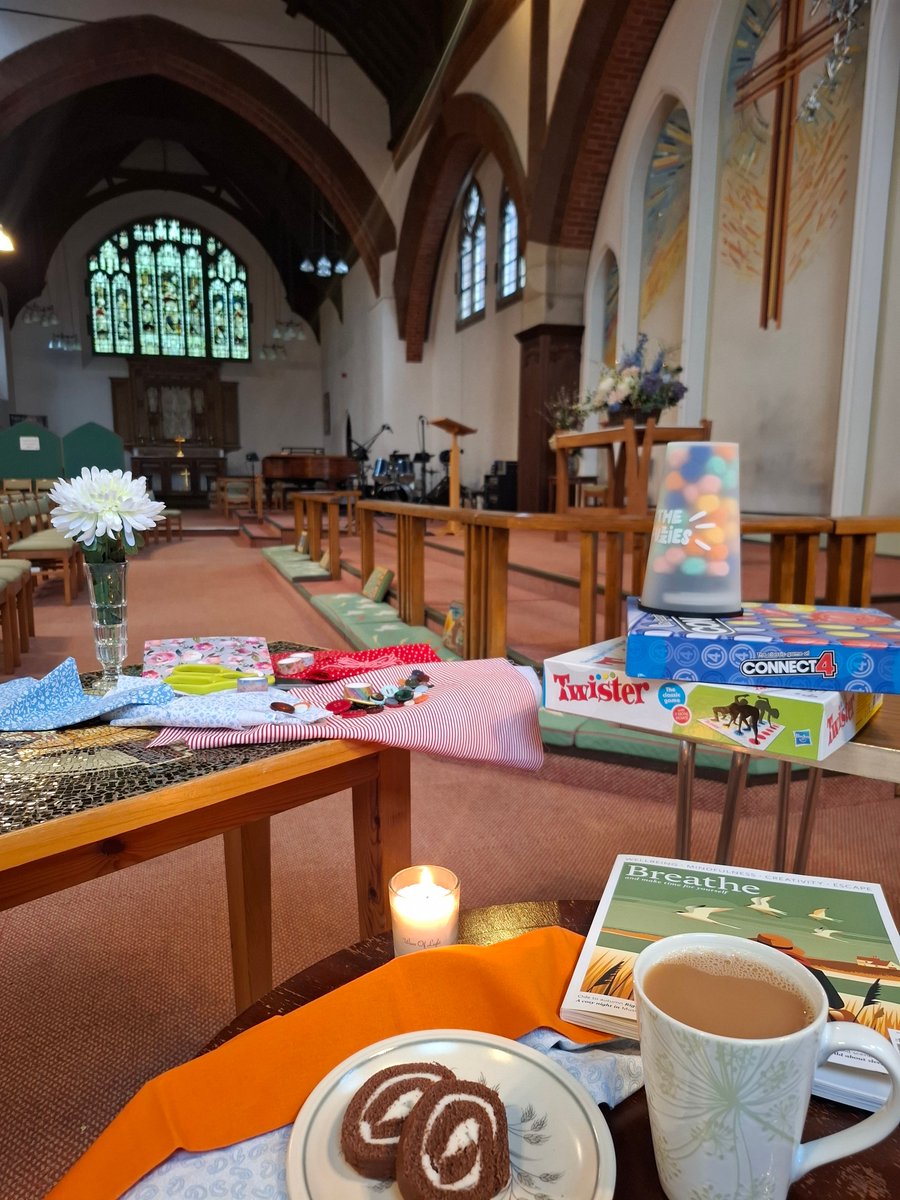 Gather with us for a relaxed community event with crafts, an area to do the Big Garden Bird Watch, a snug reading corner, warming treats and activities for everyone! 

#SMoBWoking #Woking