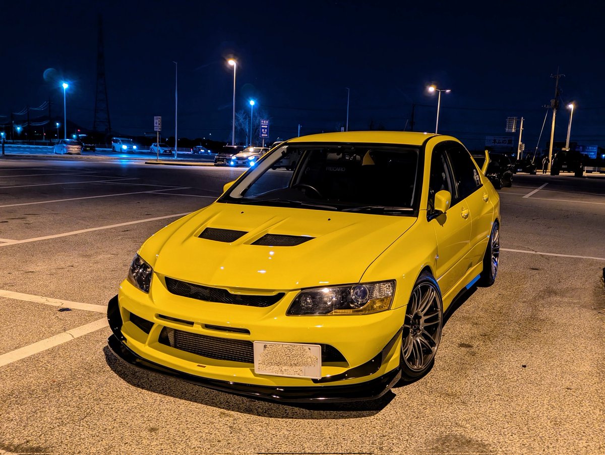 panda_evo7's tweet image. #全日本黄色い車はかっこいい選手権2026
いるようで意外といないランエボの黄色😆
エボミとかで覚えてもらいやすくて助かる😌