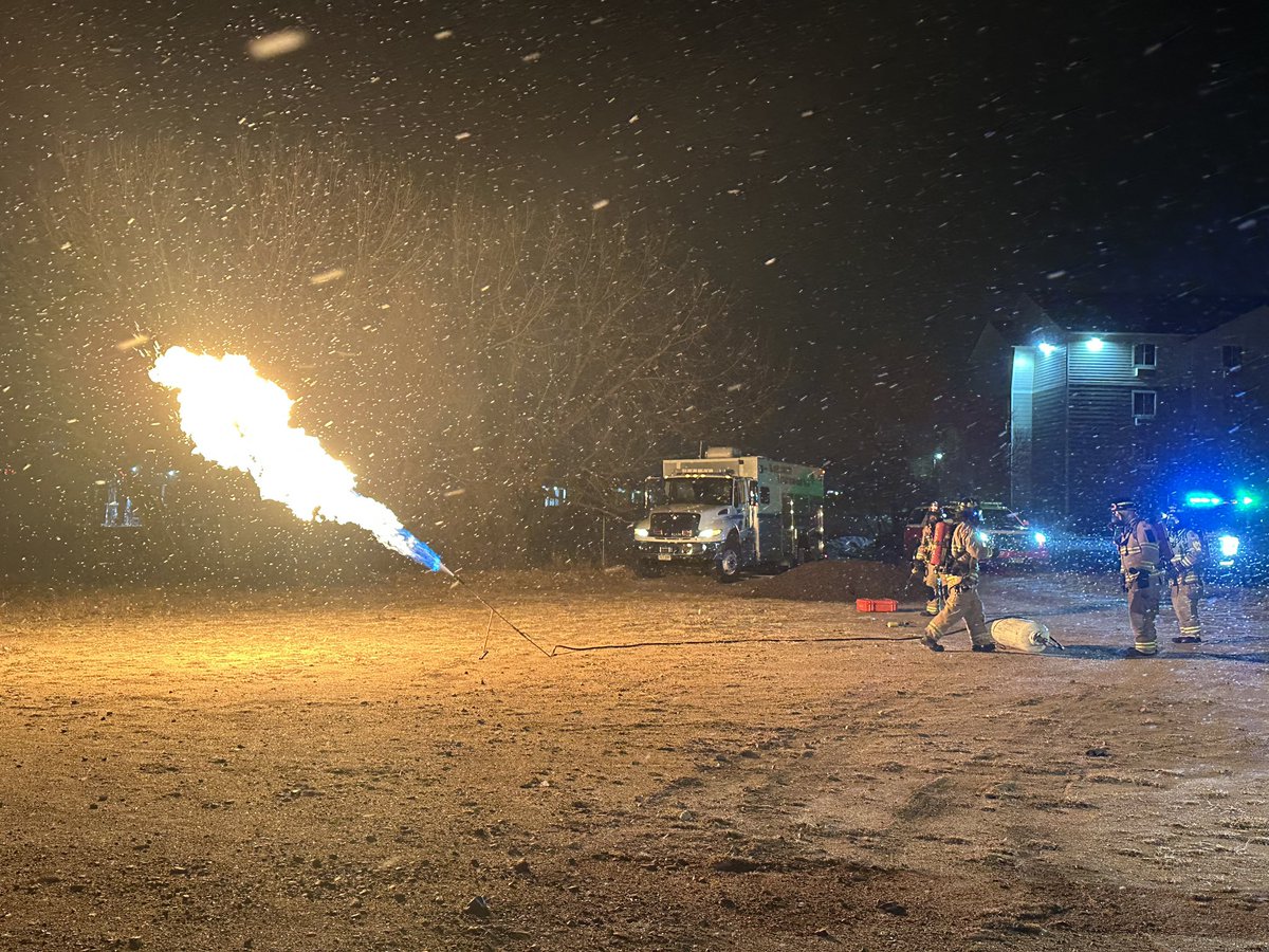 CSFDPIO's tweet image. #ColoradoSpringsFire is on scene of #workinghazmat incident just South West of the intersection of Airport and Powers. A 100 lbs propane bottle was found leaking and damaged. Hazmat crew is on scene and is actively working on mitigating the hazard by burning off leaking fuel
