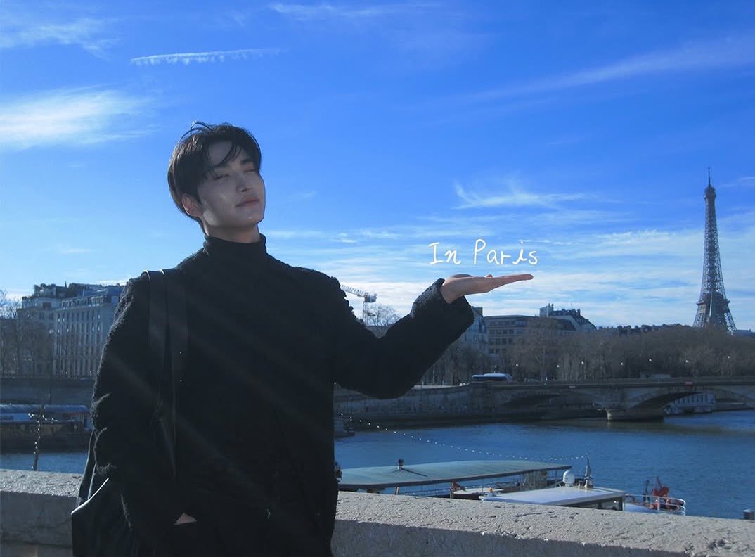 lovelifebeauty_'s tweet image. So cute 😭😭😭

🐰 I’m a bit sad that I couldn’t see the Eiffel Tower up close this time. Usually whenever I come, I feel like I always get to see it, but this time it was only visible from far away near the show venue.