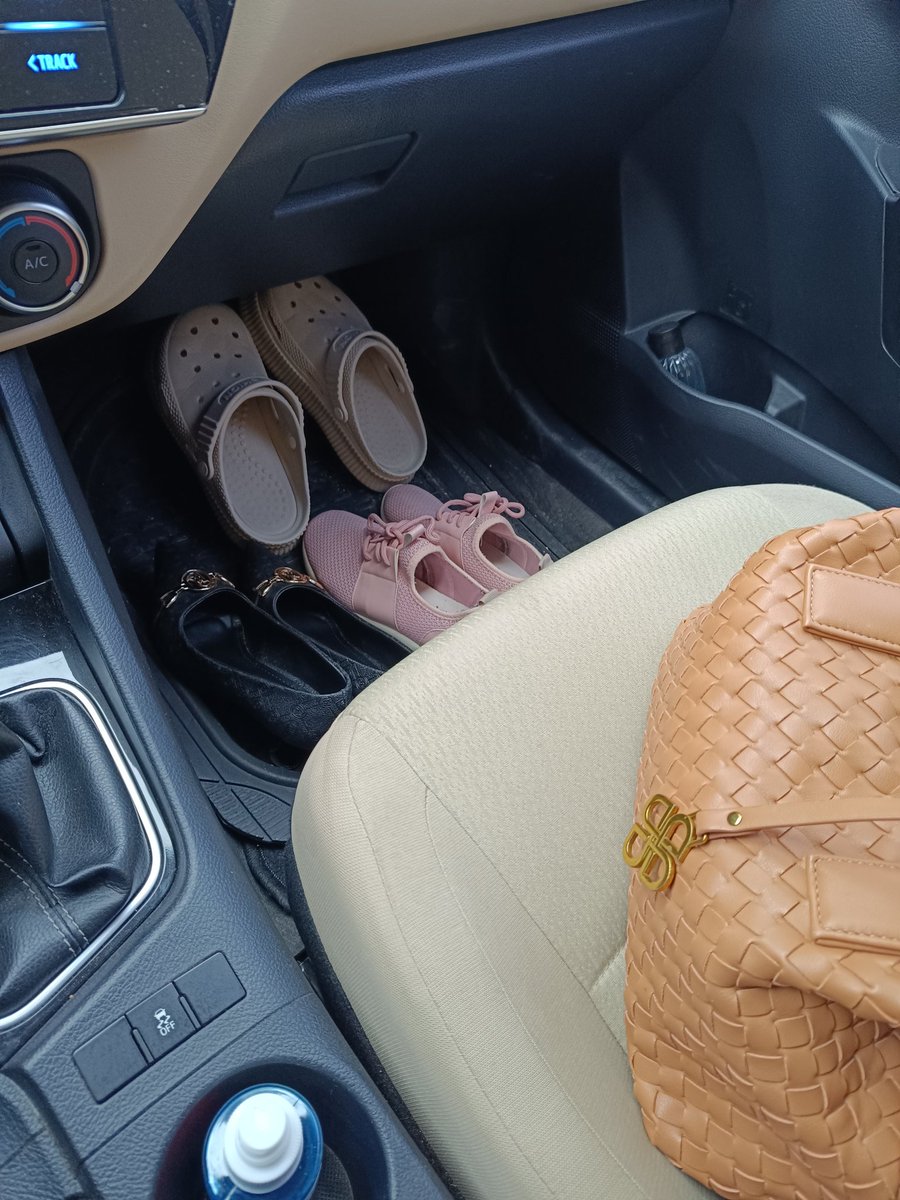 Sonunda cuma 😇 tasımı tarağımı toplayıp giderim evime  😅
#iyiakşamlar ☕🙏