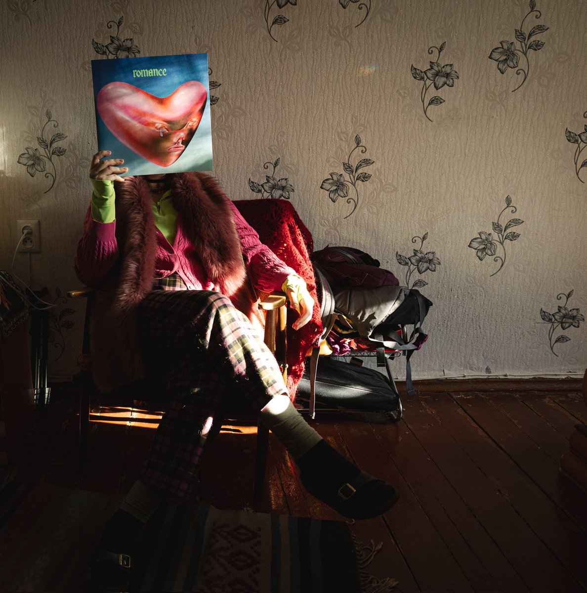 pidorwave's tweet image. ти приходиш і просиш про допомогу... але робиш це без поваги... і не врубивши на фон четвертий студійний альбом ірландського гурту Fontaines D.C. "Romance"...