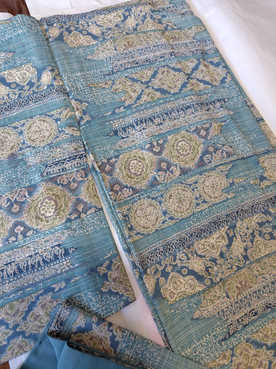 どうしよう、、胴裏のシミが思ったより深刻だったから違う着物にする…？