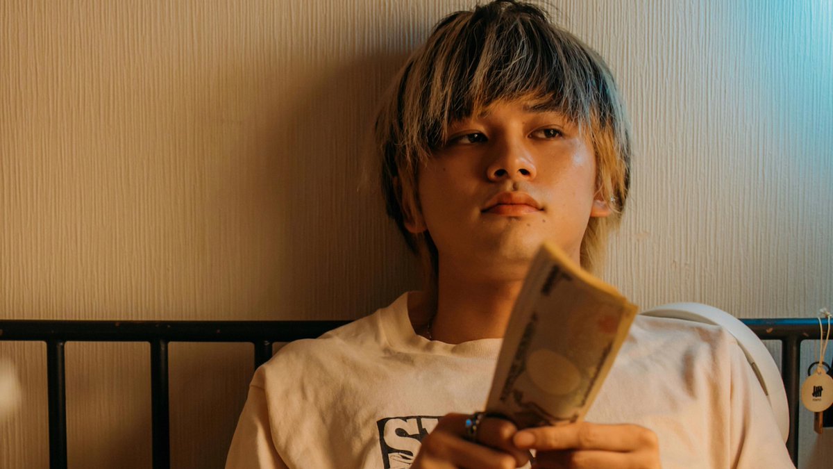 ◆配信開始 
映画『愚か者の身分』

北村匠海、林裕太、綾野剛 出演

個人情報を引き出し、
戸籍売買を日々行うタクヤとマモル。

あるとき闇ビジネスの世界に入る
きっかけとなった兄貴的存在の手を借り、
この世界から抜け出そうとするが…。

#愚か者の身分