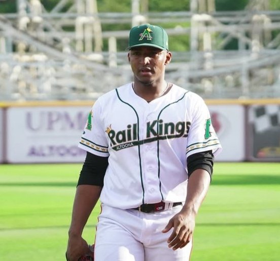 🚨 OFICIAL 🚨

El lanzador cubano Enmanuel Chapman confirmó su presencia en el roster del equipo Cuba que participará en la sexta edición del Clásico Mundial de Beisbol.

Chapman compartió una publicación de su academia de pitcheo "Pitching University" en su red social Instagram.