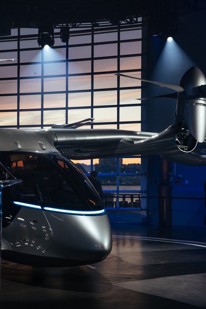 Introducing Valo to the United States 🇺🇸
 
Last night we brought Valo to New York, today we're opening the door to the public.

No tickets required

9am - 5pm, 23rd January 2026
Location: The Classic Car Club, Manhattan.

#aviation #innovation #evtol