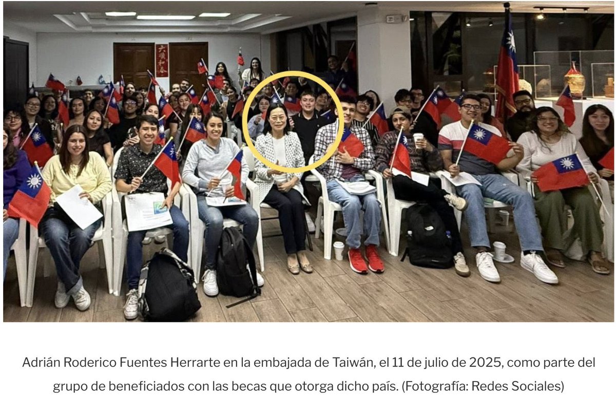 Parte 1 🔥

Nieto de la primera dama favorecido con #BecaATaiwán

Nuestra nueva investigación junto en <a href="/VoxPopuliGuate/">Vox Populi</a> 

⏩voxpopuliguate.com/nieto-primera-…