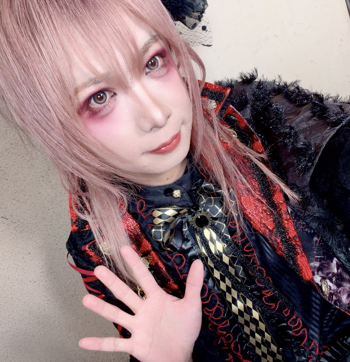 ひヵる【ダウト】🙂‍↕️ (@hikaru_d_out) / Posts / X