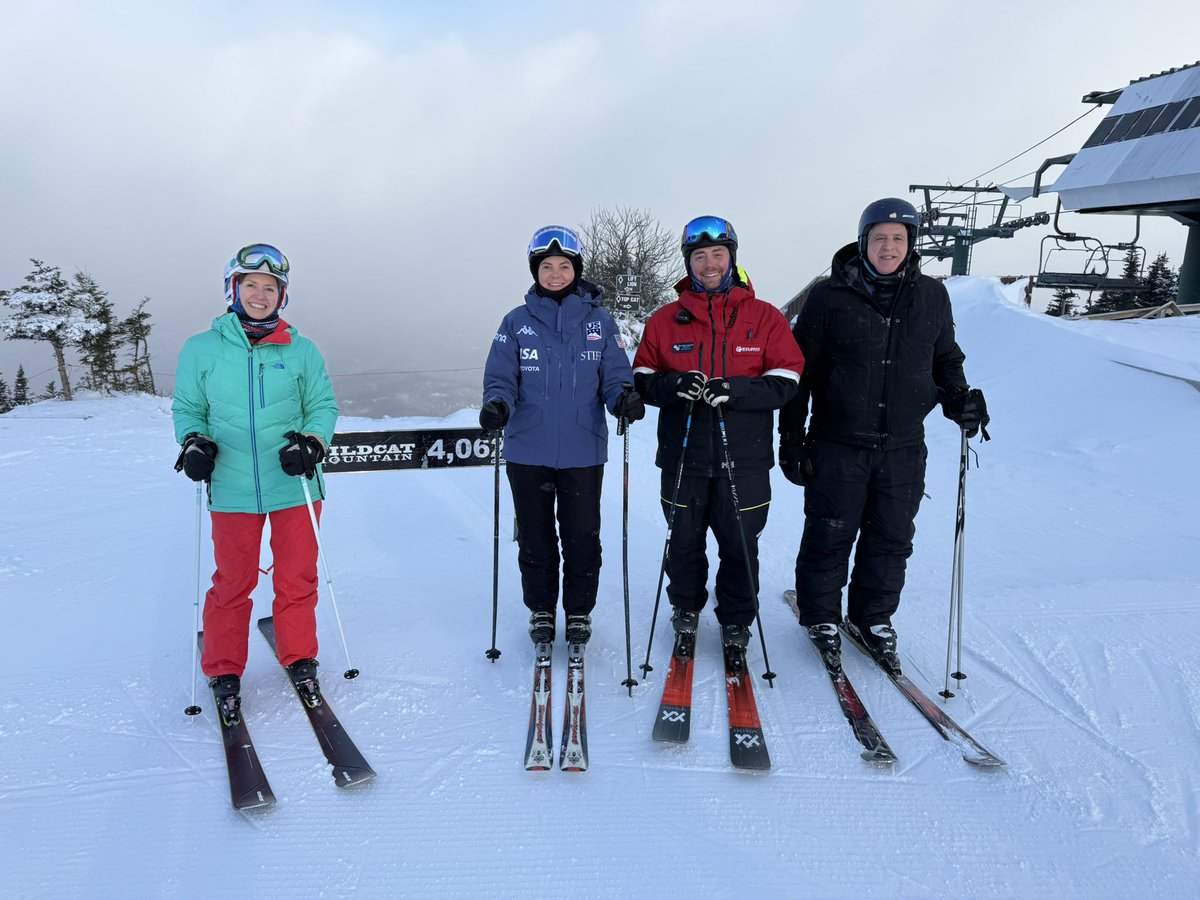 KellyAyotte's tweet photo. We’re heading out today for a Super 603 SKI Day to showcase New Hampshire’s fantastic ski areas! 

So exciting to start things off with first tracks at @skiwildcat with Councilor Kenney and @SkiNewHampshire.

What an amazing way to kick off our morning! https://t.co/6GAcWLcbar