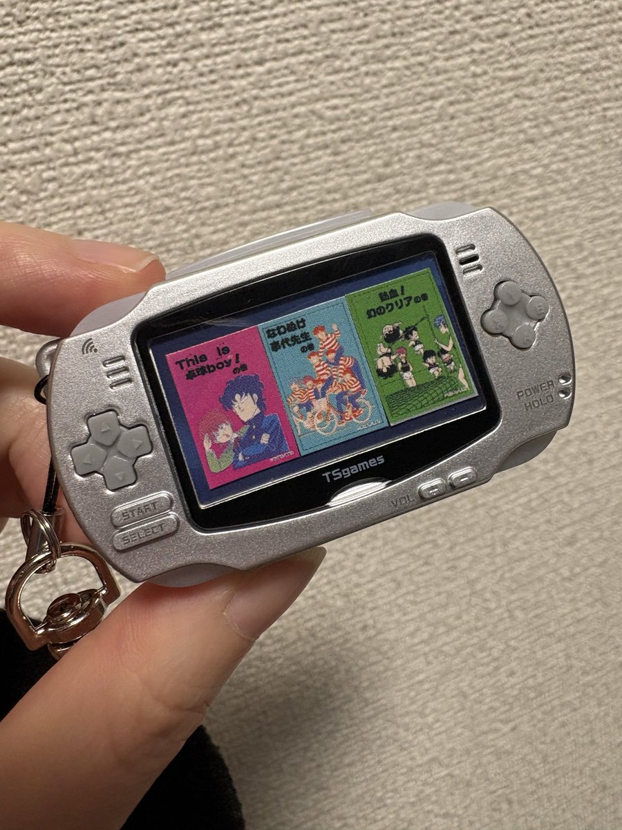 Rei1dou's tweet photo. 録音できるガチャガチャをやった
さぁ何を録音しようかなぁ♪̊̈♪̆̈

候補が多すぎで決めれない
_:(´ཀ`」∠):_
#奇面組 https://t.co/tvzkxZEG8x