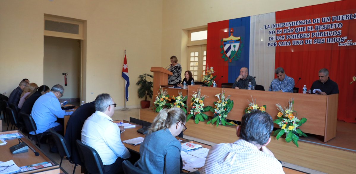 🇨🇺| Inició en Cienfuegos el Consejo Provincial Extraordinario, encabezado por el Primer Ministro, <a href="/MMarreroCruz/">Manuel Marrero Cruz</a>.

Movilizar todas las capacidades edógenas para resolver los problemas más acuciantes de la población es el objetivo esencial de estas sesiones.

 #ProgramaDeGobierno