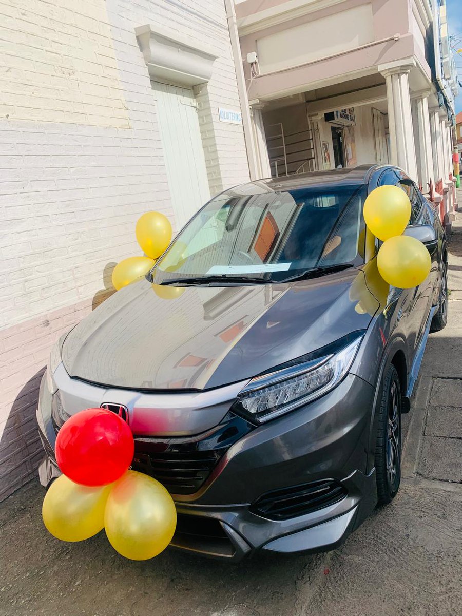 This 2020 Honda Vezel looks great outside our Grenville Branch, but it might look even better in your driveway!🚗✨
Stop by, check it out, and come speak with our team about our special offers. Act fast, and don't miss this chance to #MakeYourNewYearMagical! #RepublicGrenada