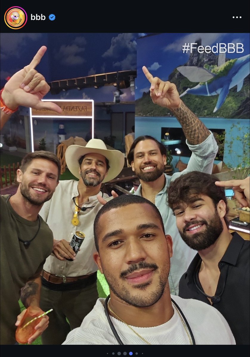 vefison's tweet image. Já temos a foto pra deixar em preto e branco de próximos eliminados #TeamRenault #bbb26
