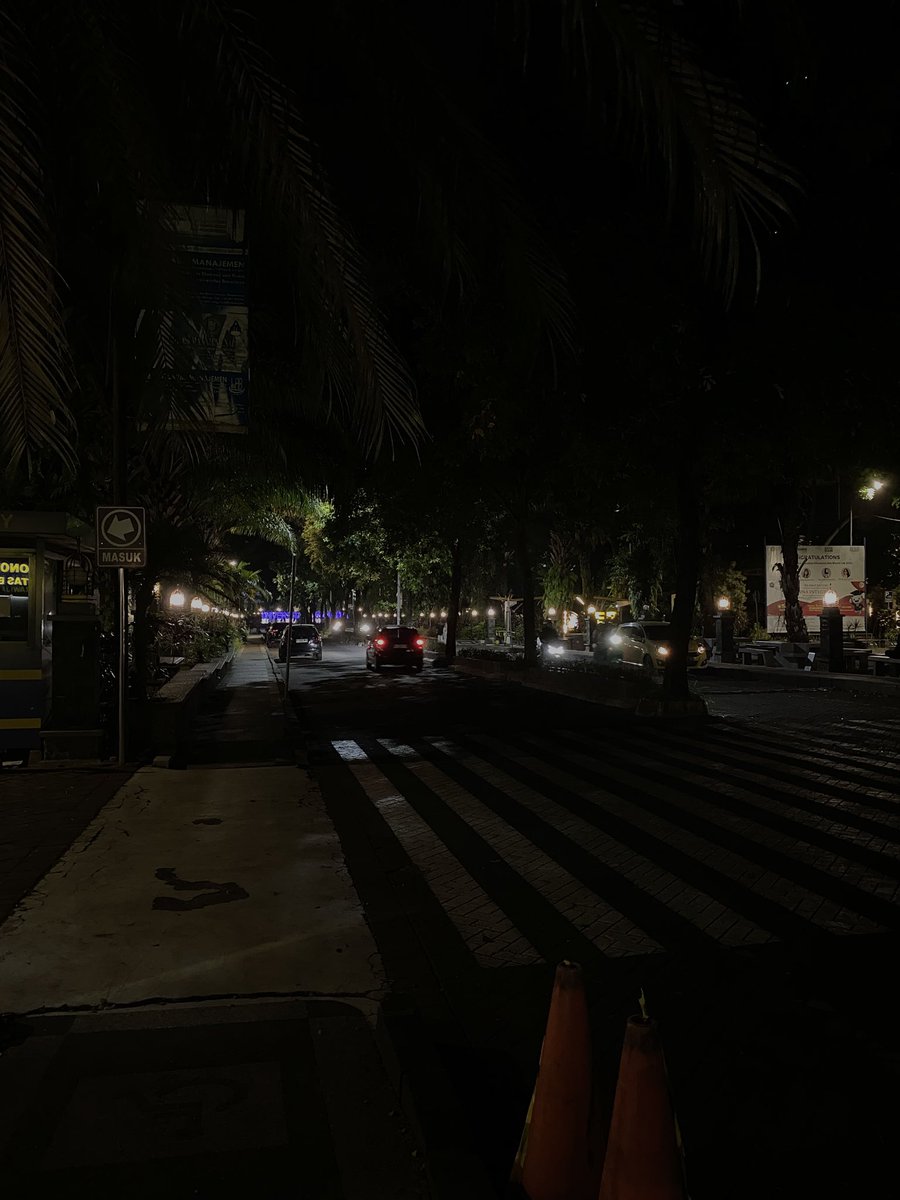 iriscentfor's tweet image. 2024           vs             2026

glad my head feels lighter, tapi karena ada festival jadi ada terlalu banyak orang 😞