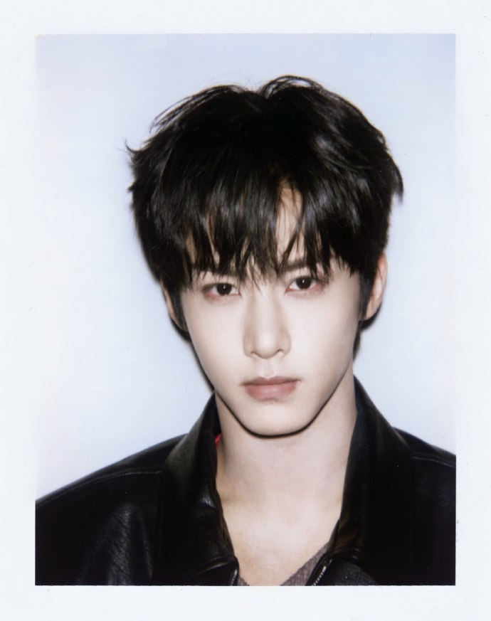 sil. 🐰🥕 Li Jie era tweet media