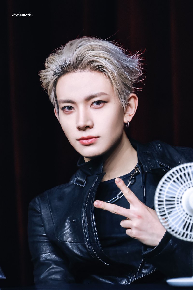 evanmore1015's tweet image. 260123

#희승 #HEESEUNG #ヒスン 
#ENHYPEN   #엔하이픈  
#엔하이픈_희승 #ENHYPEN_HEESEUNG