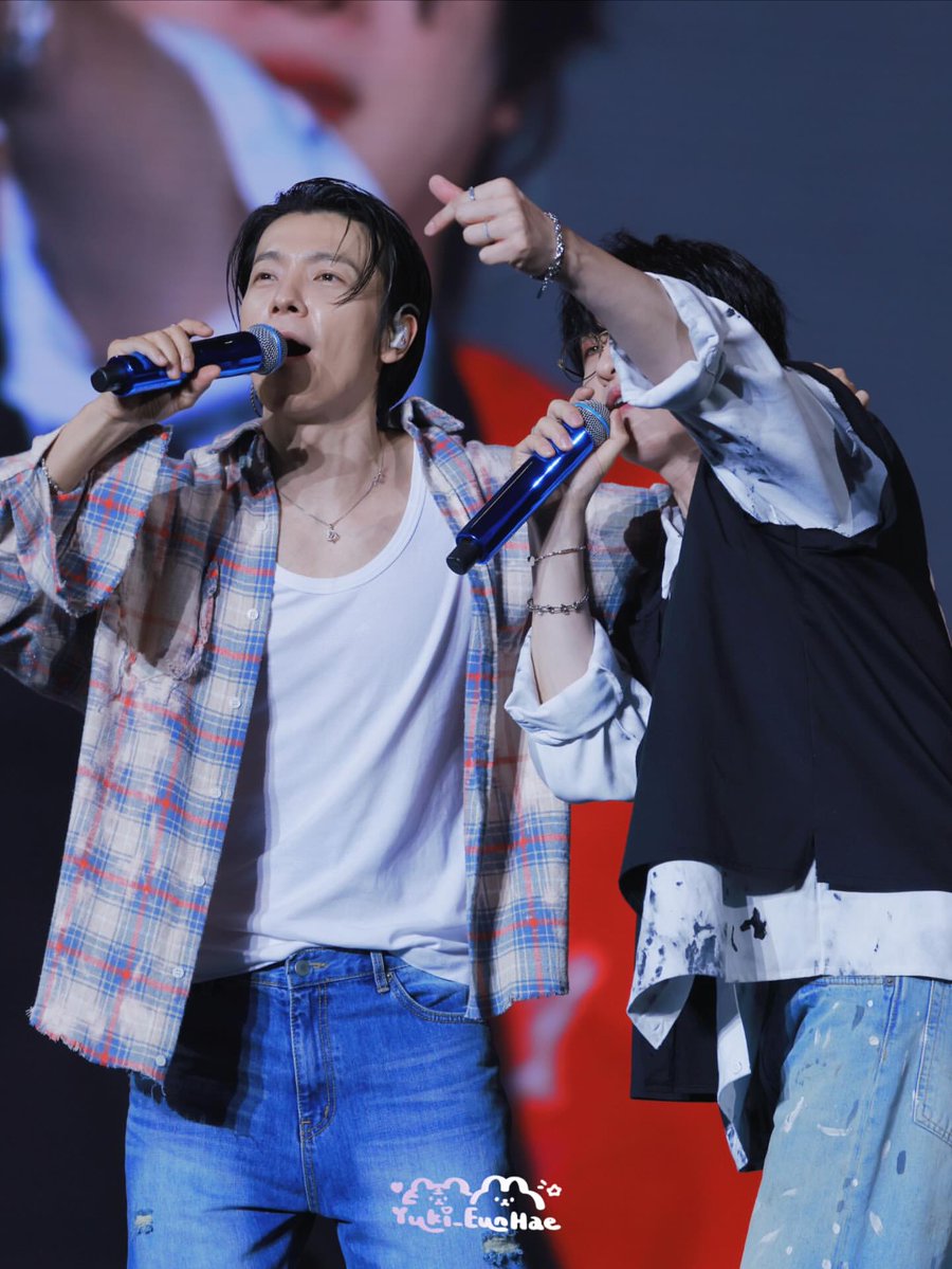 TheLees_HyukHae's tweet image. Eunhaes!!!! From U 📸🥰🥰

#DONGHAE #EUNHYUK #EUNHAE
#동해 #은혁 #은해

cr yuki_eunhae