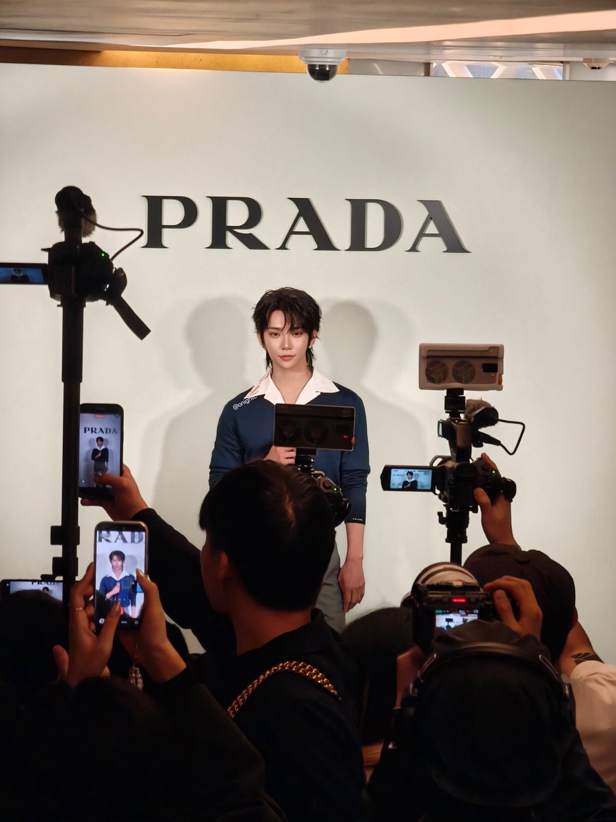 양념치키 tweet media
