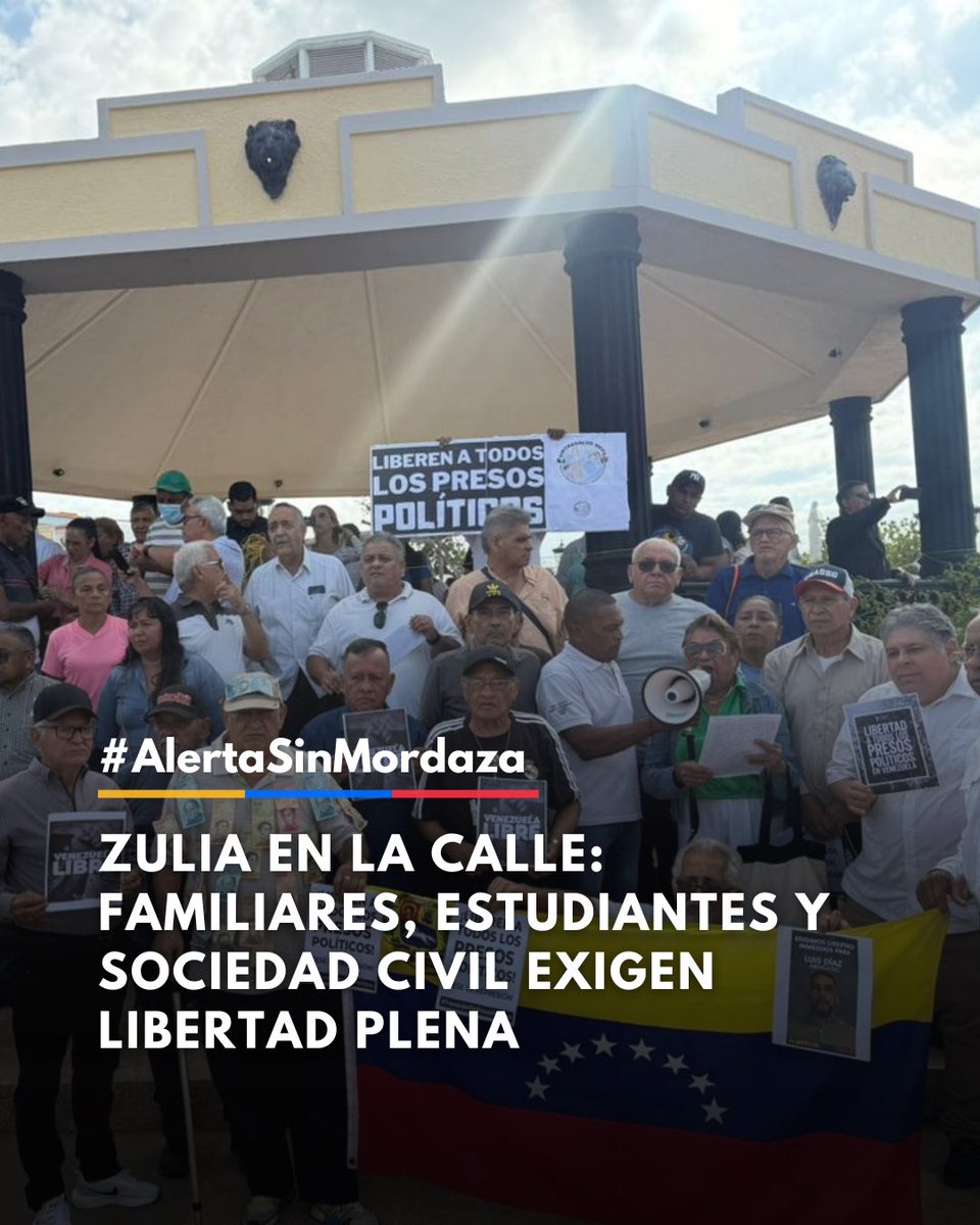 Sinmordaza's tweet image. #AlertaSinMordaza 🚨 Familiares, estudiantes y sociedad civil se concentran en el Boulevard Santa Lucía, #Maracaibo, para exigir la libertad de todos los presos políticos. ¡El Zulia se mantiene firme en la lucha por la justicia! ✊🏼🇻🇪 #QueSeanTodos #LibertadYa
