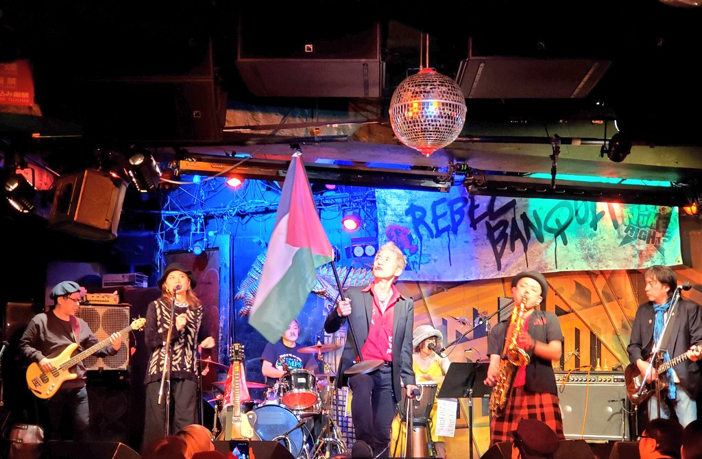 bordermarch's tweet image. 今年のライブ初めです🎵🐊
楽しかったです～😊