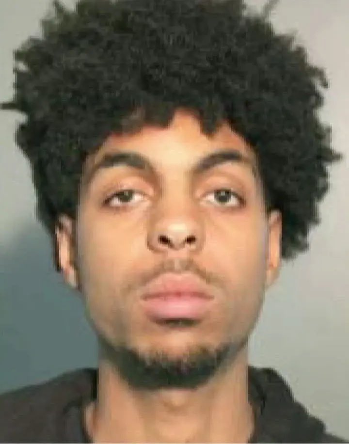 LauraLoomer's tweet image. NEW:

🚨 Media once again covers up for a Muslim criminal who opened fire on multiple police officers 🚨 

A San Jose police Sargent is recovering from a gunshot wound to the head in California after a 30 year old man named Mohamed Husien led police in multiple cities in…