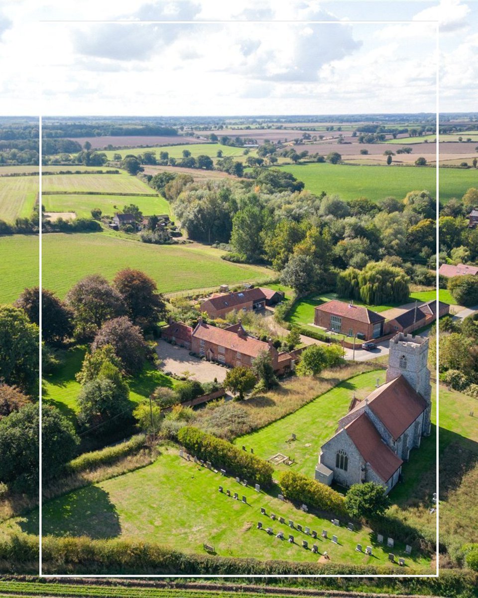 JacksonStops's tweet photo. Church Farm House is a handsome and substantial character family home set in the quiet village of #LittleBarningham, within gardens and grounds of approximately 6.5 acres. Guide price £1,325,000.
https://t.co/A7rHicaH2n
#countryhousesales #periodpropertysales #jacksonstops https://t.co/aWDDiINlU9