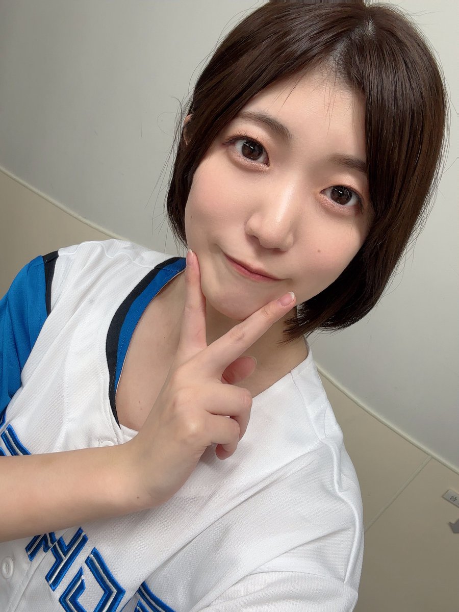 最近低浮上でごめんね〜 久しぶりに自撮りした〜