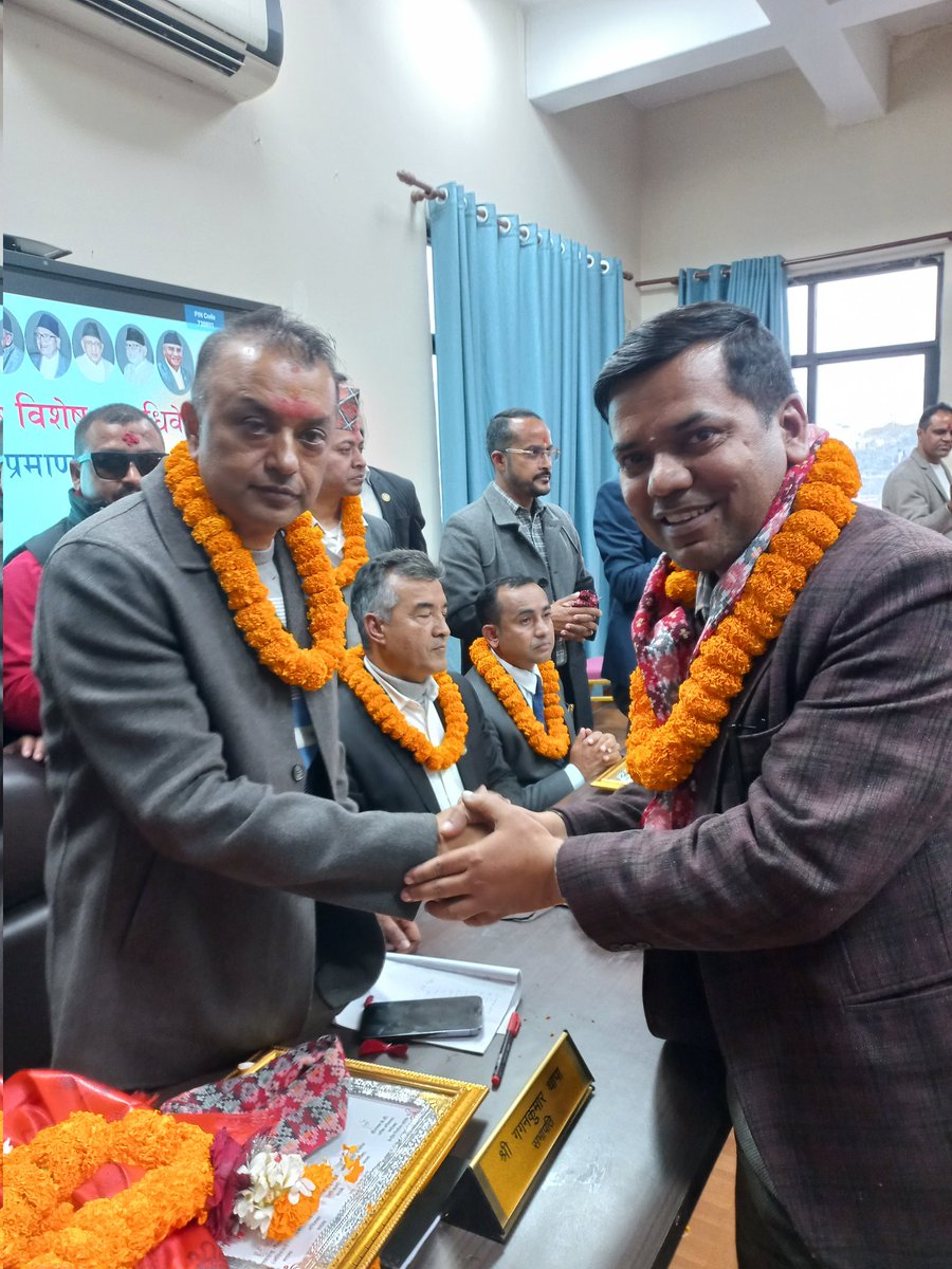 ncpp918's tweet image. विशेष परिस्थितिमा विशेष जिम्मेवारी !
#नेपाली_कांग्रेसको ऐतिहासिक दोस्रो #विशेष_महाधिवेशनबाट #केन्द्रीय_सदस्यमा निर्वाचित भएको प्रमाणपत्र प्राप्त भयो; सबै-सबैप्रति हार्दिक आभार र धन्यवाद !
#बदल्यौ_कांग्रेस_बदल्छौं_देश