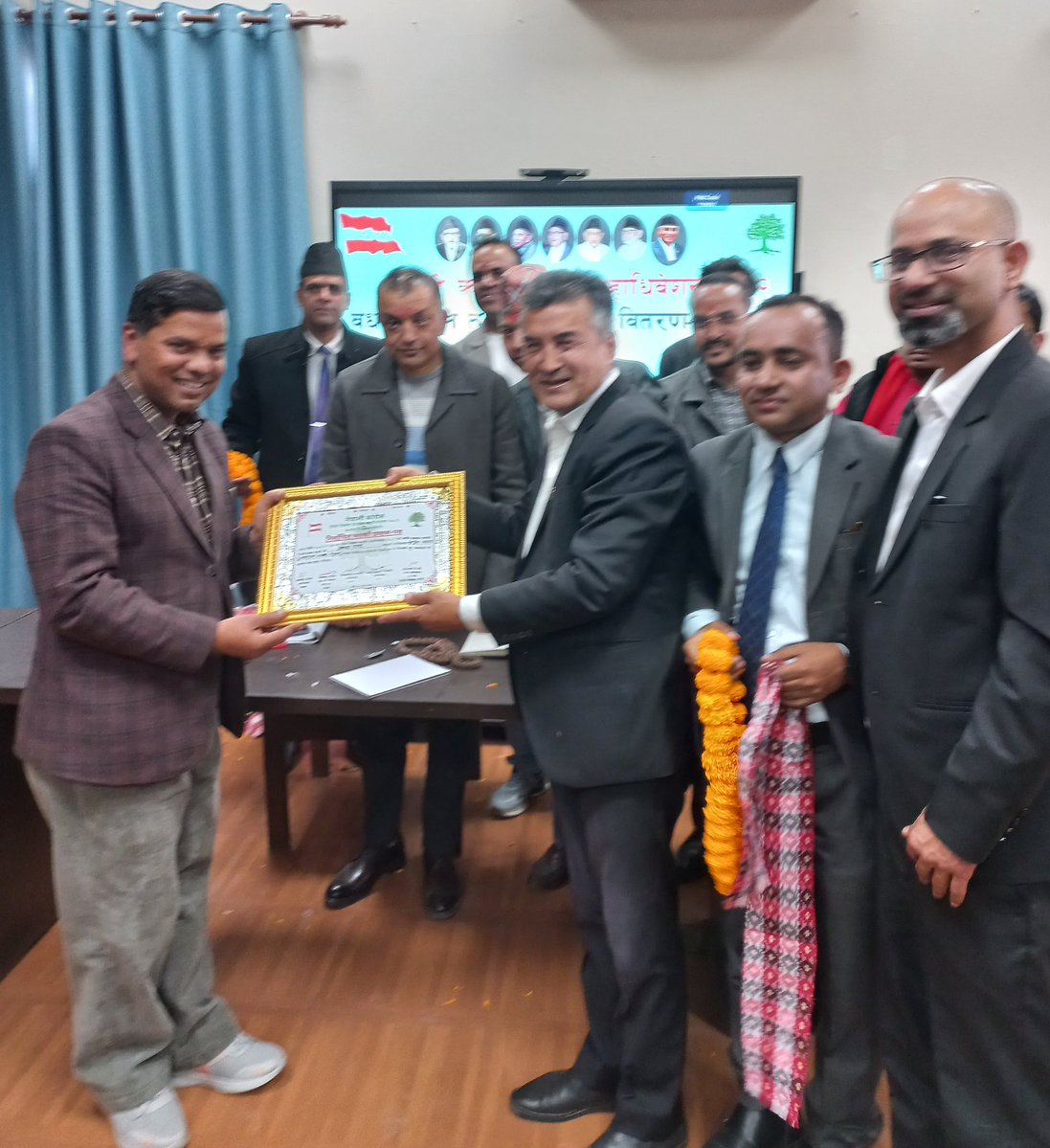 ncpp918's tweet image. विशेष परिस्थितिमा विशेष जिम्मेवारी !
#नेपाली_कांग्रेसको ऐतिहासिक दोस्रो #विशेष_महाधिवेशनबाट #केन्द्रीय_सदस्यमा निर्वाचित भएको प्रमाणपत्र प्राप्त भयो; सबै-सबैप्रति हार्दिक आभार र धन्यवाद !
#बदल्यौ_कांग्रेस_बदल्छौं_देश