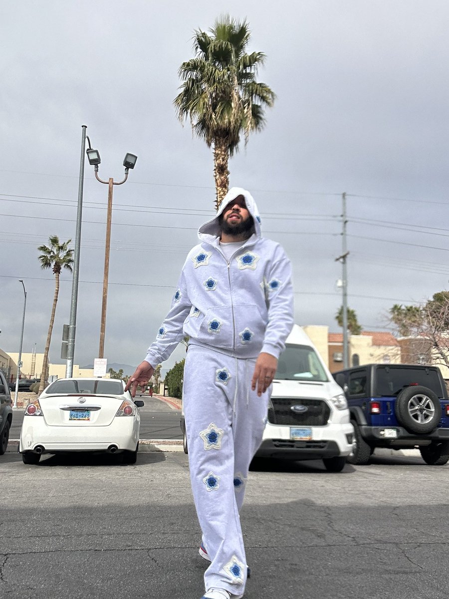 MONEYMONE023's tweet photo. 🥶🥶🥶 https://t.co/5YSFfRncNT