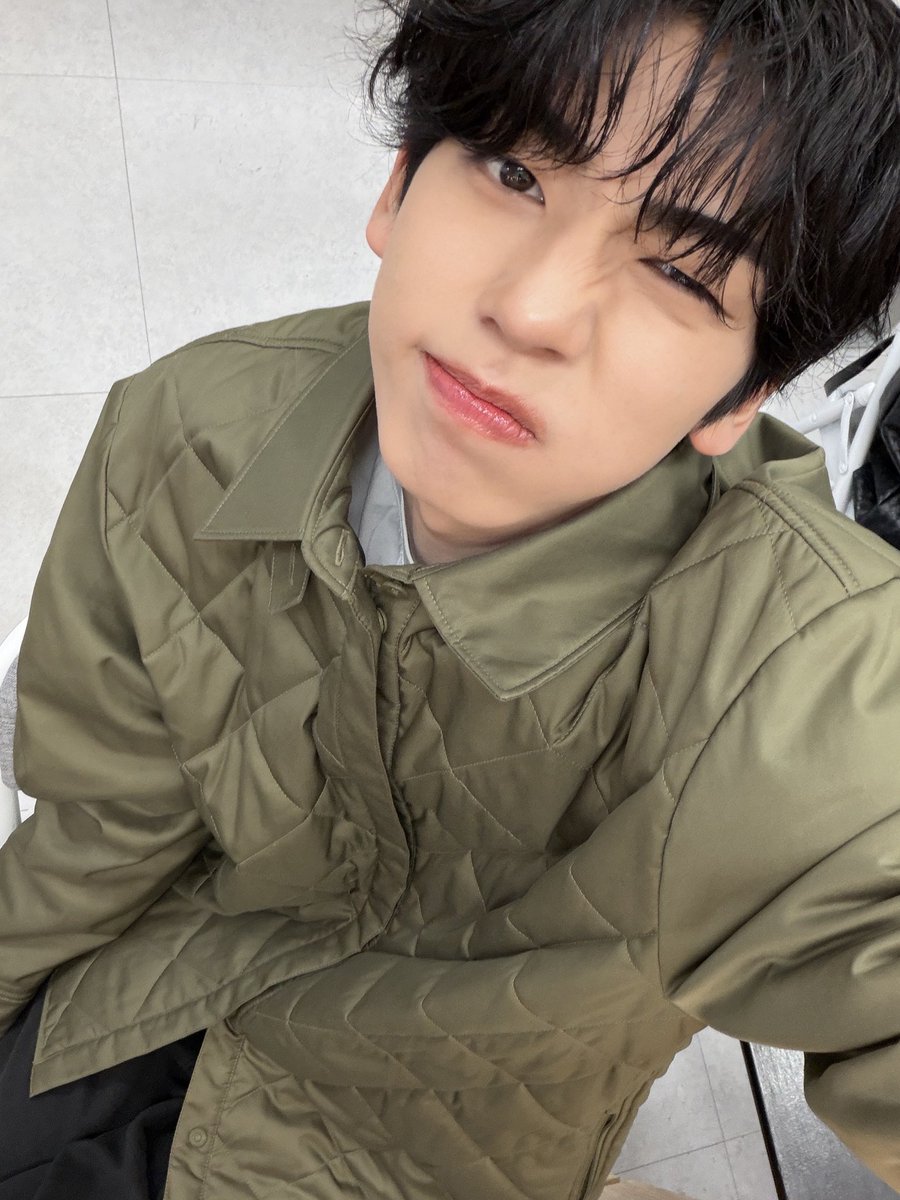 8TURN Members tweet media