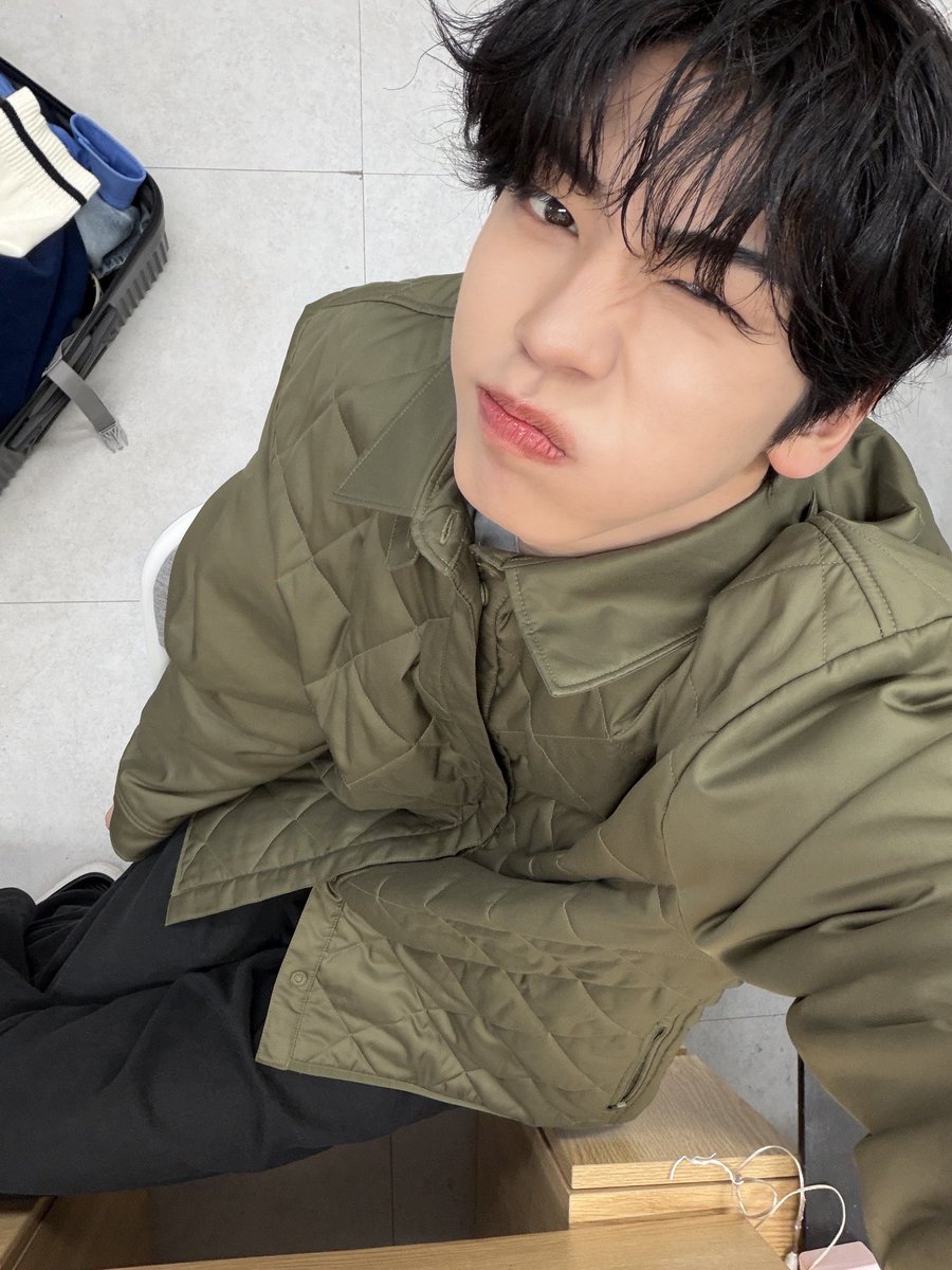8TURN Members tweet media