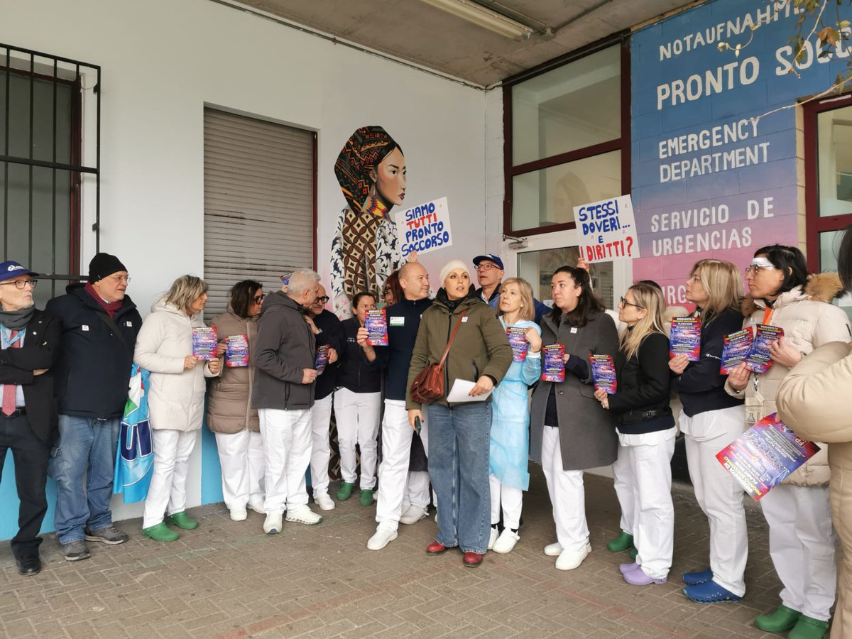 SIAMO TUTTI PRONTO SOCCORSO
Oggi, in Piemonte, si sono svolti presidi e flash mob dei lavoratori del Pronto Soccorso, organizzati da UIL FPL e FP CGIL, per protestare contro l'accordo regionale che introduce una differenziazione delle indennità tra i diversi profili professionali