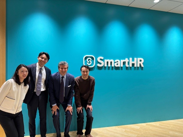 generalatlantic's tweet image. GA portfolio company, @SmartHR_jp, is redefining how Japanese enterprises scale and address mission-critical HR needs. Our Chairman and CEO, Bill Ford, recently visited SmartHR’s office to connect with the team and see their fully digital, highly scalable platform in action.