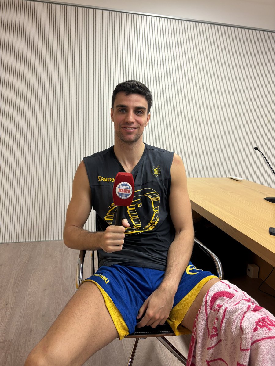 🎙️ ¡Carlos Alocén, nuevo protagonista de Directo al Aro!

🏀 El base del Granca atendió a Radio MARCA Gran Canaria para hablar sobre la recuperación de su lesión, la dinámica del equipo y del futuro de la Selección Española

🔗 go.ivoox.com/rf/167225218
