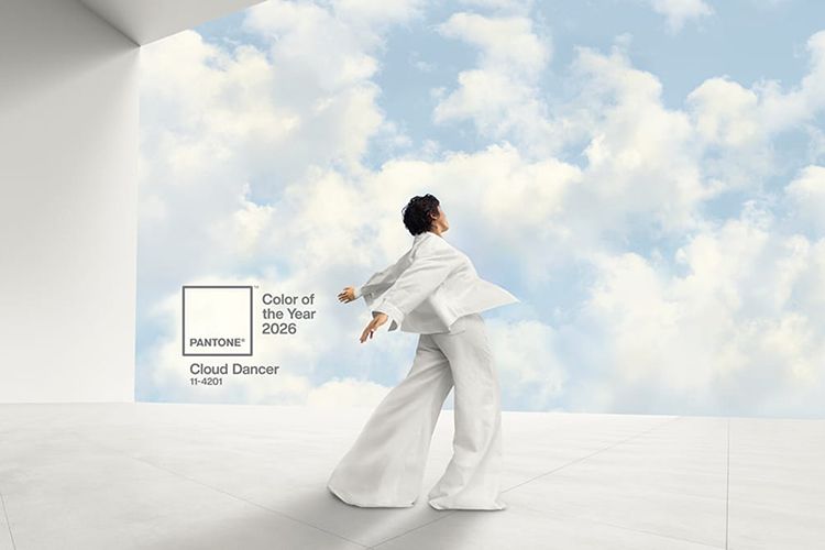 MirsaMobles's tweet photo. Cloud Dancer, Pantone 2026, valida la visión de MIRSA: los neutros son refugios de serenidad y sofisticación. Este tono fomenta el bienestar y la arquitectura diáfana, donde el lujo nace de la calma y la excelencia técnica. https://t.co/uIn1bgORkR