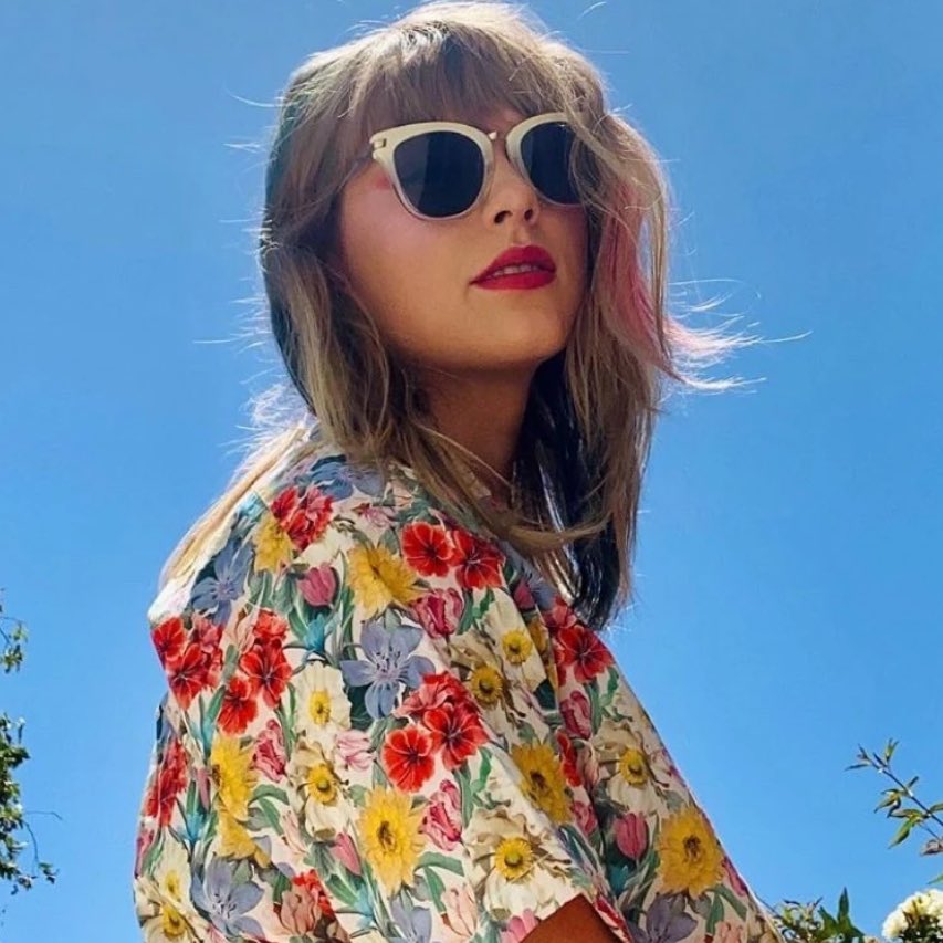 theTSupdates's tweet photo. ‼️| “Cruel Summer”(#200) might depart the Global Spotify chart tomorrow. It has now spent 999 days on the tally, Taylor Swift’s LONGEST running song ever.

Make sure to give it a listen, to make it reach the 1,000 days milestone. https://t.co/C8itlaY3NL