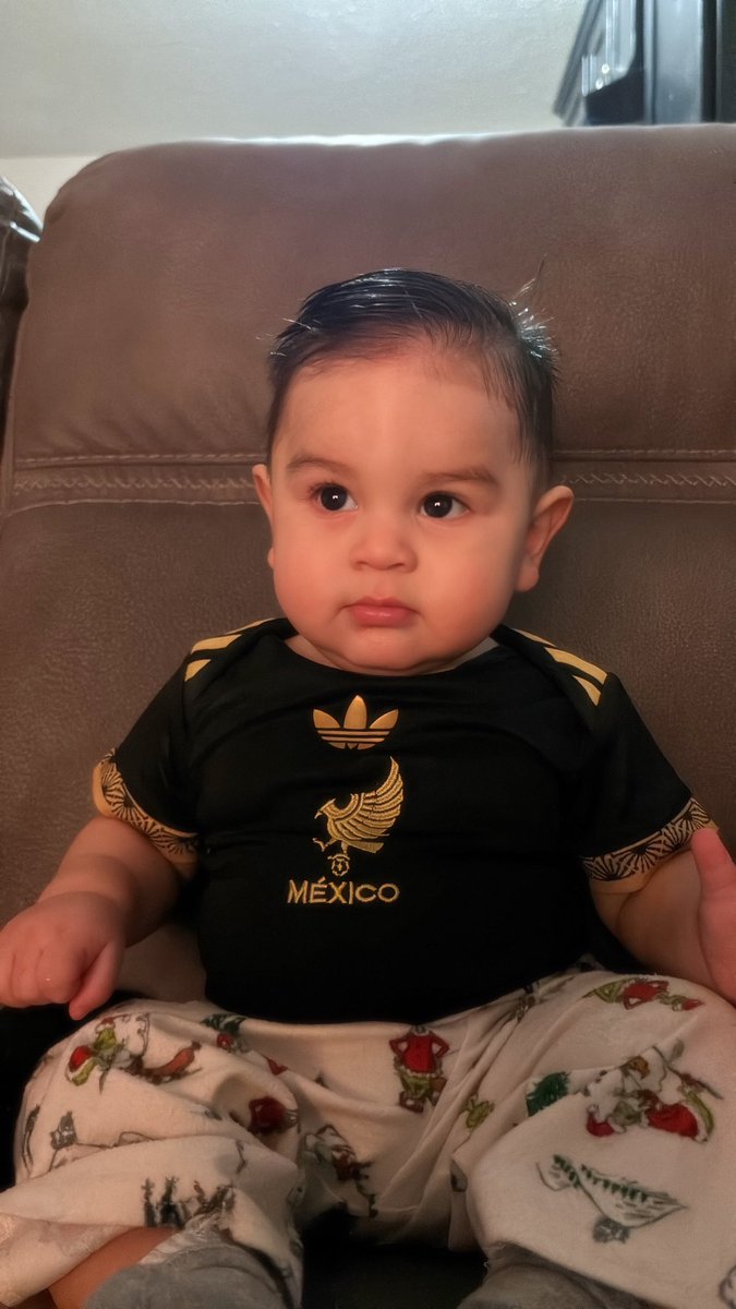 lailap09's tweet photo. How is my baby gonna be 8 months already ☹️☹️ https://t.co/Zx2eEGOAru